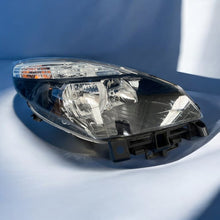 Laden Sie das Bild in den Galerie-Viewer, Frontscheinwerfer Renault Scenic 260100023R Rechts Scheinwerfer Headlight SCH8773582901ac