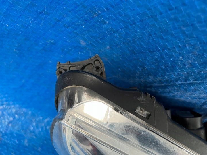 Frontscheinwerfer Renault Scenic 260100023R Rechts Scheinwerfer Headlight SCH8773582901ac