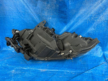 Laden Sie das Bild in den Galerie-Viewer, Frontscheinwerfer Renault Scenic 260100023R Rechts Scheinwerfer Headlight SCH8773582901ac