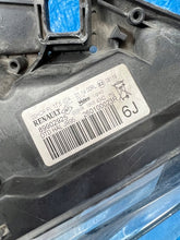 Laden Sie das Bild in den Galerie-Viewer, Frontscheinwerfer Renault Scenic 260100023R Rechts Scheinwerfer Headlight SCH8773582901ac