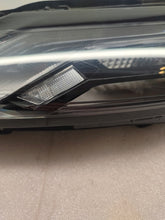 Laden Sie das Bild in den Galerie-Viewer, Frontscheinwerfer Nissan X-Trail Xtrail I 210-2378S Full LED Links Headlight SCH8775460826rr
