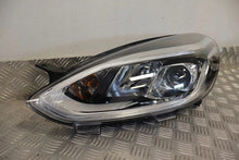 Laden Sie das Bild in den Galerie-Viewer, Frontscheinwerfer Ford Fiesta H1BB13101CJ Rechts Scheinwerfer Headlight SCH8777135973vi