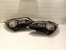 Laden Sie das Bild in den Galerie-Viewer, Frontscheinwerfer Peugeot 9810478180 9810478080 Ein Satz Scheinwerfer Headlight SCH8786758828vs