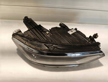 Laden Sie das Bild in den Galerie-Viewer, Frontscheinwerfer VW Passat B8 3G1941082P Rechts Scheinwerfer Headlight SCH8787858668qi