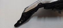 Laden Sie das Bild in den Galerie-Viewer, Frontscheinwerfer Peugeot 208 90047883 LED Links Scheinwerfer Headlight SCH8791415615bv