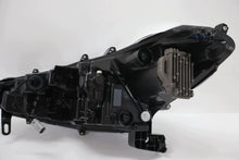 Laden Sie das Bild in den Galerie-Viewer, Frontscheinwerfer Toyota Corolla 81110-16840 Rechts Scheinwerfer Headlight SCH8791640276mb