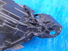 Laden Sie das Bild in den Galerie-Viewer, Frontscheinwerfer Peugeot 2008 II TL692916123 Links Scheinwerfer Headlight SCH8791792123bk