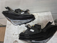 Laden Sie das Bild in den Galerie-Viewer, Frontscheinwerfer Cupra Born 10F941007H 10F941008H Rechts Scheinwerfer Headlight SCH8795785948dk