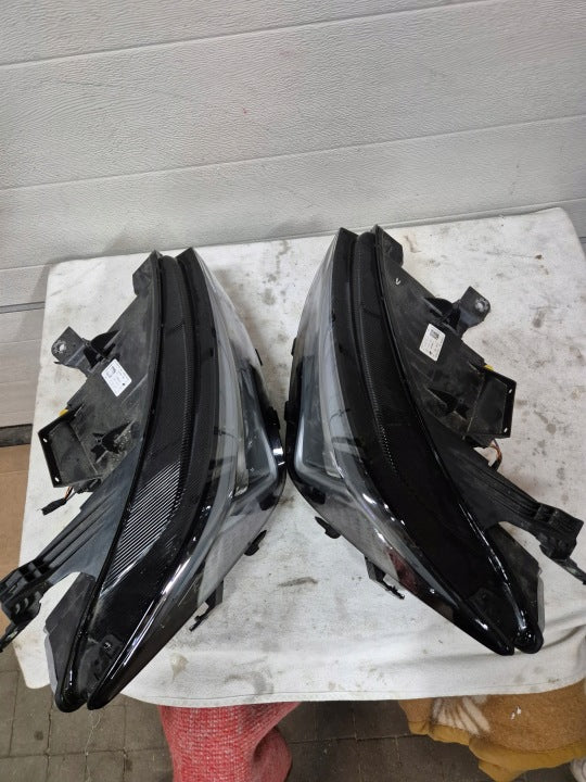 Frontscheinwerfer Cupra Born 10F941007H 10F941008H Rechts Scheinwerfer Headlight SCH8795785948dk