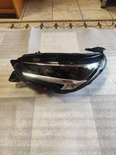 Laden Sie das Bild in den Galerie-Viewer, Frontscheinwerfer Opel Corsa F 39162653 LED Links Scheinwerfer Headlight SCH8799388032mc