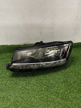 Laden Sie das Bild in den Galerie-Viewer, Frontscheinwerfer Skoda Fabia 6V1941015D Links Scheinwerfer Headlight SCH8802677475ik