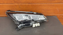Laden Sie das Bild in den Galerie-Viewer, Frontscheinwerfer Nissan Leaf 260105SH5A Rechts Scheinwerfer Headlight SCH8810551272wx