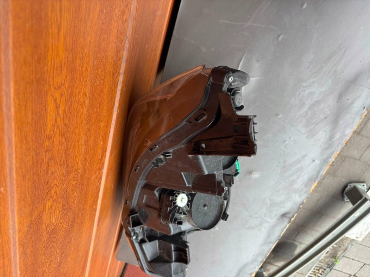 Frontscheinwerfer Nissan Leaf 260105SH5A Rechts Scheinwerfer Headlight SCH8810551272wx