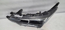 Laden Sie das Bild in den Galerie-Viewer, Frontscheinwerfer Toyota Corolla 8115002L50 Links Scheinwerfer Headlight SCH8820732504ku