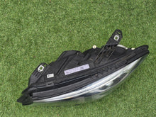 Laden Sie das Bild in den Galerie-Viewer, Frontscheinwerfer Mercedes-Benz Cla A1178206761 LED Links Scheinwerfer Headlight SCH8820863207le
