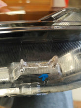 Laden Sie das Bild in den Galerie-Viewer, Frontscheinwerfer Nissan Micra I K14 26010-5FA4A LED Rechts Headlight SCH8822583138di