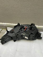 Laden Sie das Bild in den Galerie-Viewer, Frontscheinwerfer Ford LB5B-13W030-GG Ein Satz Scheinwerfer Headlight SCH8823636287dz