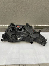 Laden Sie das Bild in den Galerie-Viewer, Frontscheinwerfer Ford LB5B-13W030-GG Ein Satz Scheinwerfer Headlight SCH8823636287dz