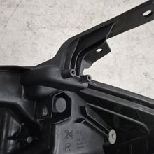 Load image into Gallery viewer, Frontscheinwerfer Suzuki Sx4 S-Cross 100-18738 Rechts Scheinwerfer Headlight SCH8824751600yr