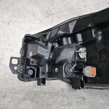 Load image into Gallery viewer, Frontscheinwerfer Suzuki Sx4 S-Cross 100-18738 Rechts Scheinwerfer Headlight SCH8824751600yr
