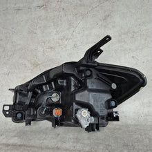 Load image into Gallery viewer, Frontscheinwerfer Suzuki Sx4 S-Cross 100-18738 Rechts Scheinwerfer Headlight SCH8824751600yr