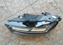 Laden Sie das Bild in den Galerie-Viewer, Frontscheinwerfer Audi Q7 4M0941034 4M0941033 Ein Satz Scheinwerfer Headlight SCH8825373094ra