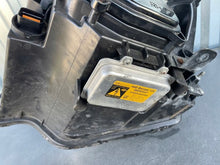 Load image into Gallery viewer, Frontscheinwerfer Opel Antara 20839665 Xenon Rechts Scheinwerfer Headlight SCH8825481166yx