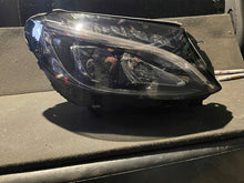 Laden Sie das Bild in den Galerie-Viewer, Frontscheinwerfer Mercedes-Benz W205 A2059062604 Rechts Scheinwerfer Headlight SCH8826564518ud