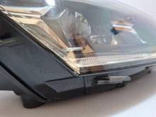 Load image into Gallery viewer, Frontscheinwerfer Skoda Fabia I 6VB941016B Rechts Scheinwerfer Headlight SCH8827027911hx