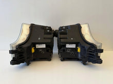 Laden Sie das Bild in den Galerie-Viewer, Frontscheinwerfer Mercedes-Benz A9608200739 A9608200639 Rechts oder Links SCH8828165351pn