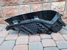 Laden Sie das Bild in den Galerie-Viewer, Frontscheinwerfer VW Touareg 761941081C Links Scheinwerfer Headlight SCH8832262414hu