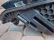 Laden Sie das Bild in den Galerie-Viewer, Frontscheinwerfer VW Touareg 761941081C Links Scheinwerfer Headlight SCH8832262414hu