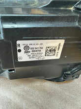 Laden Sie das Bild in den Galerie-Viewer, Frontscheinwerfer VW I 5G2941754 Rechts Scheinwerfer Headlight SCH8835245301yb