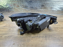 Load image into Gallery viewer, Frontscheinwerfer Seat Leon 5FB941005D Links Scheinwerfer Headlight SCH8837267033yx
