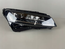 Load image into Gallery viewer, Frontscheinwerfer Skoda Superb III 3V1941016D Rechts Scheinwerfer Headlight SCH8839227270zb