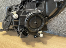 Laden Sie das Bild in den Galerie-Viewer, Frontscheinwerfer Mercedes-Benz Vito A4479067800 Rechts Scheinwerfer Headlight SCH8853181308fl