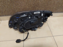 Laden Sie das Bild in den Galerie-Viewer, Frontscheinwerfer Volvo V60 S60 31420108 31420262 Xenon Rechts oder Links SCH8853688954ca