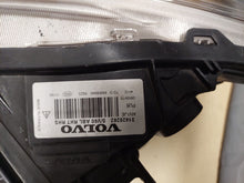Laden Sie das Bild in den Galerie-Viewer, Frontscheinwerfer Volvo V60 S60 31420108 31420262 Xenon Rechts oder Links SCH8853688954ca