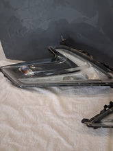 Laden Sie das Bild in den Galerie-Viewer, Frontscheinwerfer Nissan Juke F15 26120BV81A Ein Satz Scheinwerfer Headlight SCH8854354532vj