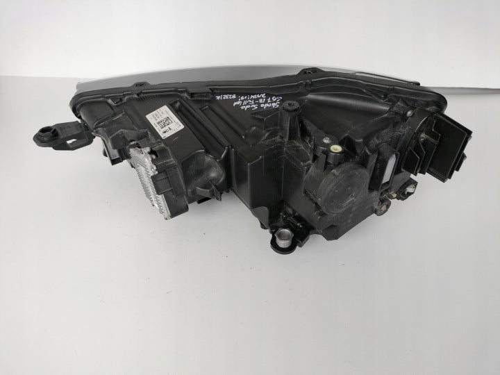 Frontscheinwerfer Skoda Scala 657941016A Full LED Rechts Scheinwerfer Headlight SCH8876144251rt