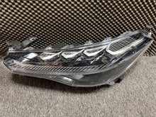 Laden Sie das Bild in den Galerie-Viewer, Frontscheinwerfer Toyota Corolla PSH461 Links Scheinwerfer Headlight SCH8879177975ix