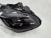 Laden Sie das Bild in den Galerie-Viewer, Frontscheinwerfer BMW 1 F40 SPP18377 5A257D3 Links Scheinwerfer Headlight SCH8880121174pb
