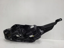 Load image into Gallery viewer, Frontscheinwerfer Kia Ceed 92102J7500 Rechts Scheinwerfer Headlight SCH8887717093zw