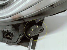Laden Sie das Bild in den Galerie-Viewer, Frontscheinwerfer Toyota Aygo X 29318 Links Scheinwerfer Headlight SCH8891527404af