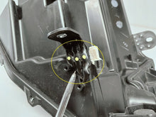 Laden Sie das Bild in den Galerie-Viewer, Frontscheinwerfer Toyota Aygo X 29318 Links Scheinwerfer Headlight SCH8891527404af