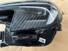 Load image into Gallery viewer, Frontscheinwerfer Ford R2KB13E015CH Links Scheinwerfer Headlight SCH8896764990gp