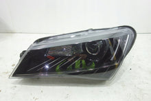 Laden Sie das Bild in den Galerie-Viewer, Frontscheinwerfer Skoda Superb III 3V1941015A Xenon Links Scheinwerfer Headlight SCH8897989486bs