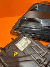 Laden Sie das Bild in den Galerie-Viewer, Frontscheinwerfer Audi A8 4H0941004 4H0941003 4H09410044H0941004 Xenon Ein Satz SCH8904437893tf