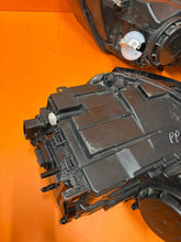 Laden Sie das Bild in den Galerie-Viewer, Frontscheinwerfer Audi A8 4H0941004 4H0941003 4H09410044H0941004 Xenon Ein Satz SCH8904437893tf