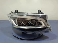 Laden Sie das Bild in den Galerie-Viewer, Frontscheinwerfer Mercedes-Benz Sprinter A9109069100 Rechts Headlight SCH8905654318rz